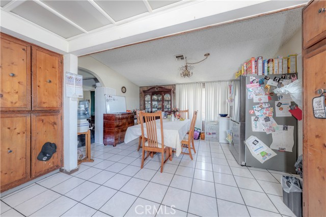 13572 Sutter Drive, Westminster CA: https://media.crmls.org/medias/574887c3-c2ef-4b93-aab7-1b12f9099cd0.jpg