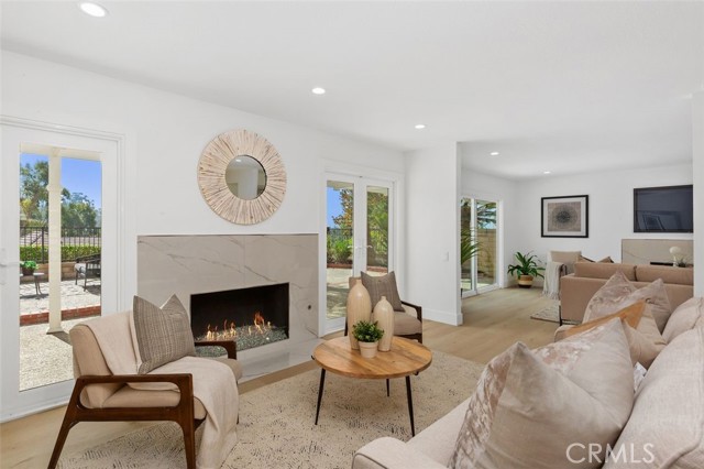 Detail Gallery Image 12 of 43 For 25652 Fallenwood, Lake Forest,  CA 92630 - 4 Beds | 2/1 Baths