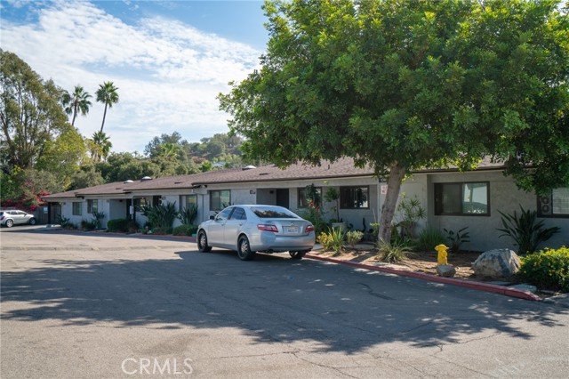 Detail Gallery Image 5 of 23 For 1010 Clearbrook Ln, Vista,  CA 92084 - – Beds | – Baths