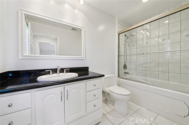 Detail Gallery Image 22 of 54 For 2415 via Sonoma, Palos Verdes Estates,  CA 90274 - 4 Beds | 3/1 Baths