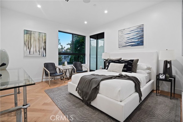 Detail Gallery Image 33 of 53 For 3822 1/2 Laurel Canyon Bld, Studio City,  CA 91604 - 6 Beds | 6 Baths