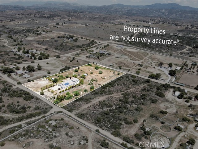 39600 Calle Gayube, Hemet CA: https://media.crmls.org/medias/574b162d-c54a-444b-b879-38928b037775.jpg