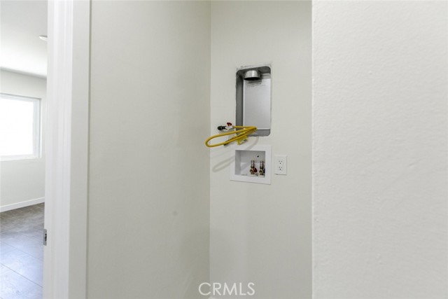 11304 Tiara Street, North Hollywood CA: https://media.crmls.org/medias/574b308d-fe70-484e-a1fc-3ccb1c1a58de.jpg