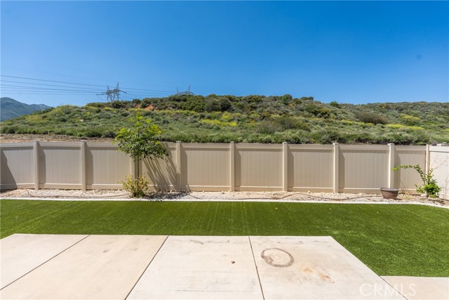 Detail Gallery Image 31 of 41 For 17100 Gray Pine Pl, San Bernardino,  CA 92407 - 3 Beds | 2/1 Baths