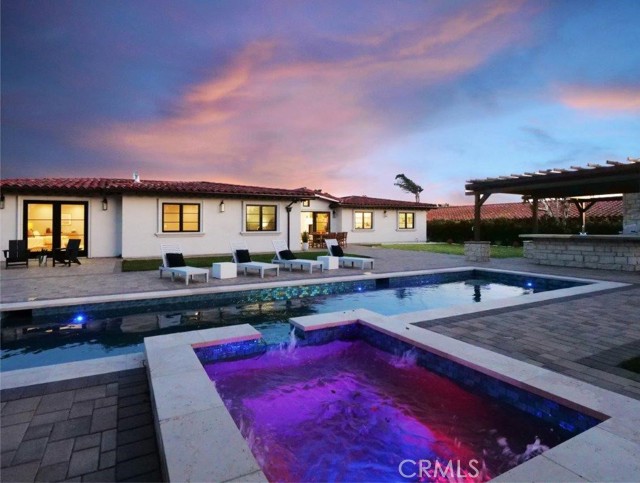 6888 Alta Vista Drive, Rancho Palos Verdes CA: https://media.crmls.org/medias/574c370c-81bb-4966-871e-c6d58b424469.jpg