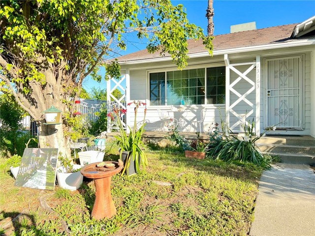 Detail Gallery Image 3 of 15 For 13163 E Branford St, Arleta,  CA 91331 - 2 Beds | 1 Baths