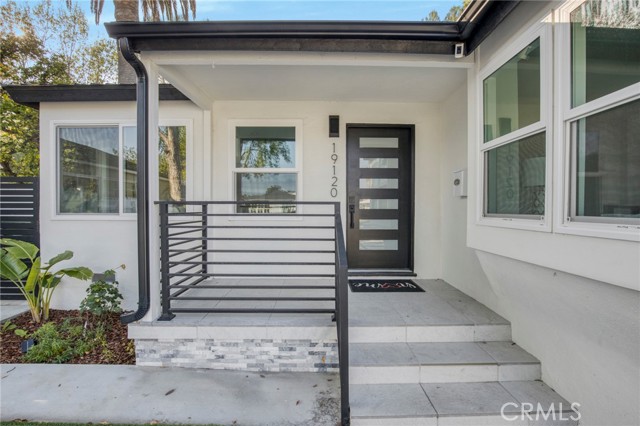 Detail Gallery Image 4 of 35 For 19120 Bessemer, Tarzana,  CA 91335 - 4 Beds | 3 Baths