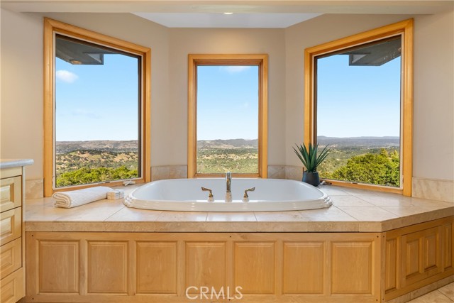 Detail Gallery Image 26 of 63 For 10885 San Marcos Rd, Atascadero,  CA 93422 - 4 Beds | 3/1 Baths