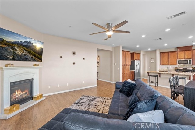 Detail Gallery Image 6 of 39 For 17938 Caraway Ct, San Bernardino,  CA 92407 - 5 Beds | 4 Baths