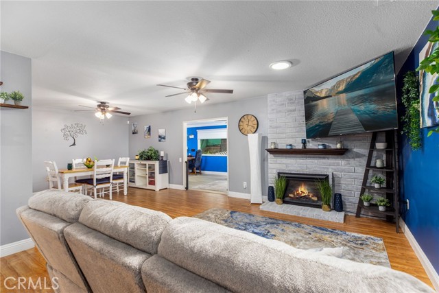 27831 Covington Way, Menifee CA: https://media.crmls.org/medias/574ce9a1-1a14-436e-a0fb-819ed9900791.jpg