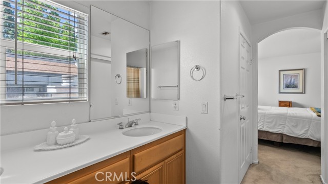 Detail Gallery Image 26 of 32 For 9001 Owensmouth Ave #3,  Canoga Park,  CA 91304 - 3 Beds | 2/1 Baths