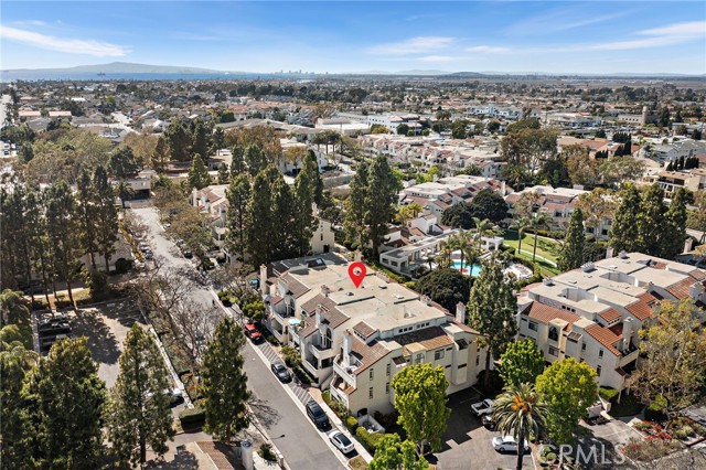 5145 Tortuga Drive, Huntington Beach CA: https://media.crmls.org/medias/574e8135-edfc-48ba-999b-18d2d9676cc9.jpg