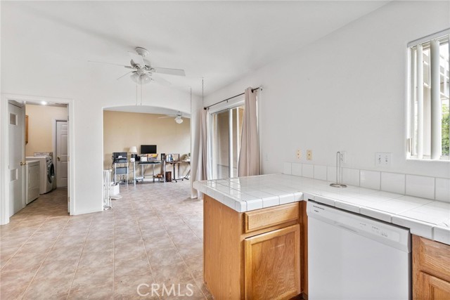 68269 Calle Calmoso, Desert Hot Springs CA: https://media.crmls.org/medias/574ed525-87d6-4281-af86-8f8f61438eed.jpg