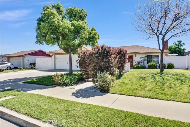 Detail Gallery Image 3 of 41 For 1602 E Oak Hill Ct, Ontario,  CA 91761 - 4 Beds | 2 Baths