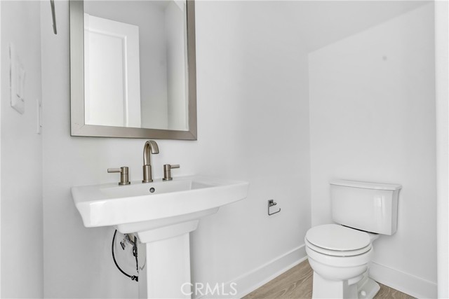 27422 Creekwood Lane, Valencia CA: https://media.crmls.org/medias/574f8a6b-9b92-4b57-a226-94b3d8a8e22a.jpg