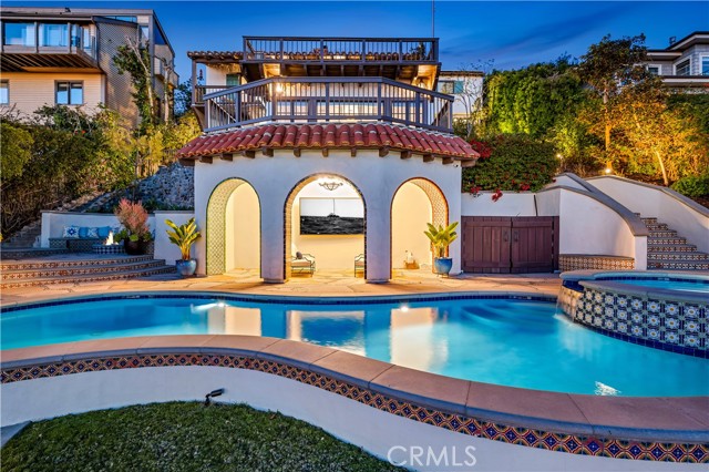 802 Rembrandt Drive, Laguna Beach CA: https://media.crmls.org/medias/5750307b-c4e2-4d7c-a4ba-d7543e88f544.jpg
