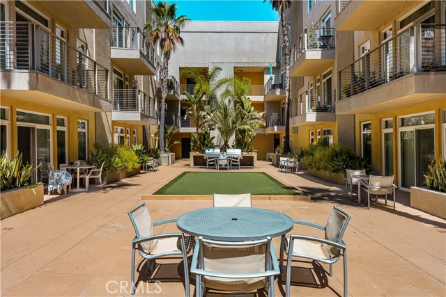 Detail Gallery Image 23 of 32 For 250 N First St #322,  Burbank,  CA 91502 - 2 Beds | 2 Baths