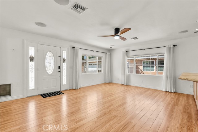 Detail Gallery Image 12 of 57 For 4576 Adam, Simi Valley,  CA 93063 - 3 Beds | 2 Baths