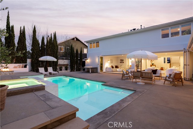 Detail Gallery Image 17 of 31 For 1700 Highland Dr, Newport Beach,  CA 92660 - 5 Beds | 6/1 Baths