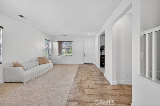 Detail Gallery Image 12 of 49 For 1043 Saltbush, Hemet,  CA 92545 - 4 Beds | 3/1 Baths