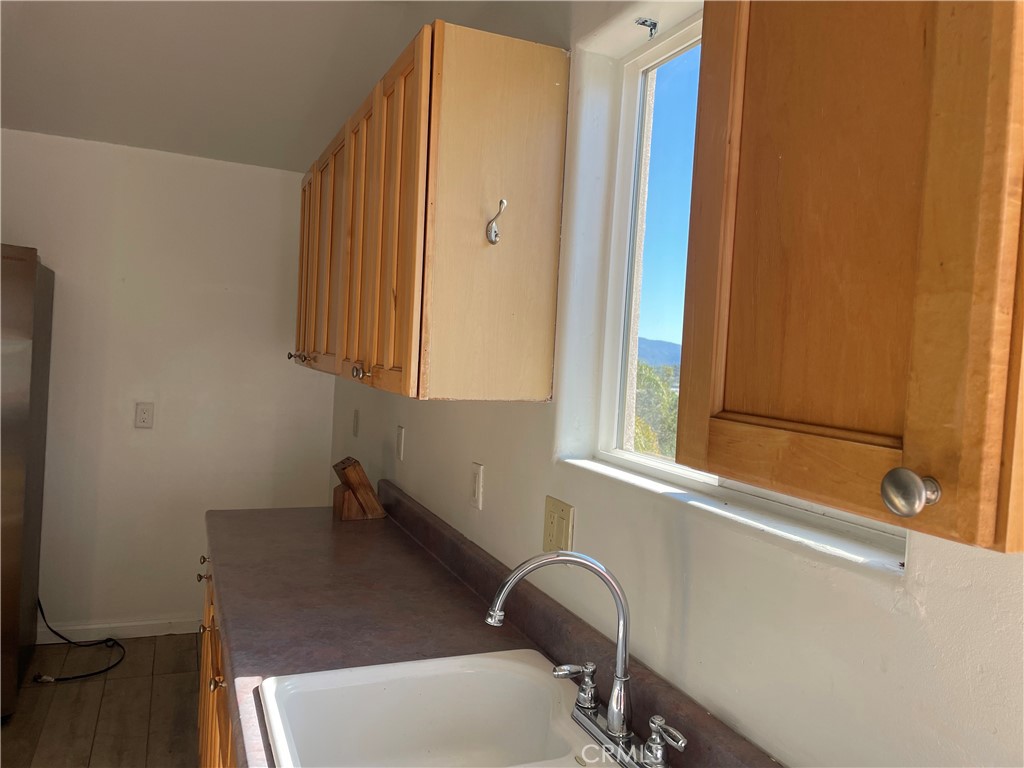 1412 Pine Heights - photo 8