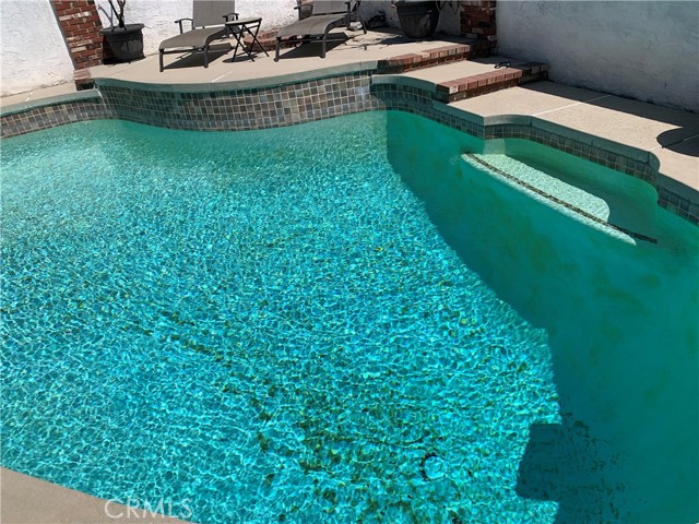 Detail Gallery Image 8 of 16 For 13681 San Juan Ct, Chino,  CA 91710 - 5 Beds | 2/1 Baths