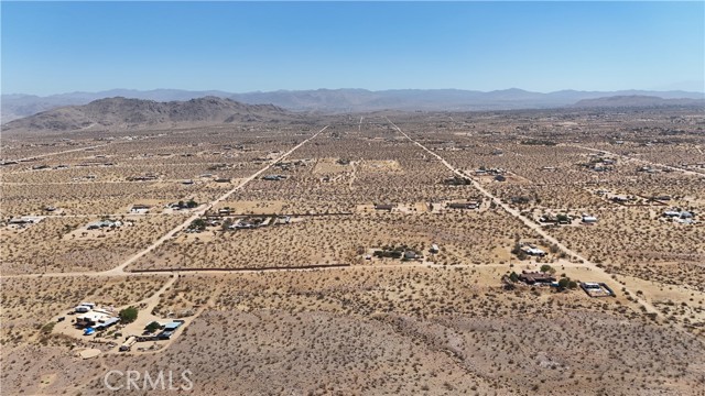 Detail Gallery Image 1 of 13 For 59952 Outpost Rd, Yucca Valley,  CA 92284 - – Beds | – Baths