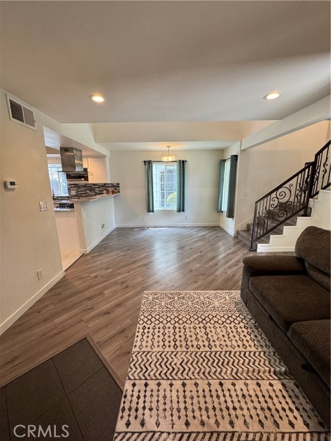 Detail Gallery Image 16 of 34 For 1938 W Culver Ave #5,  Orange,  CA 92868 - 3 Beds | 2/1 Baths