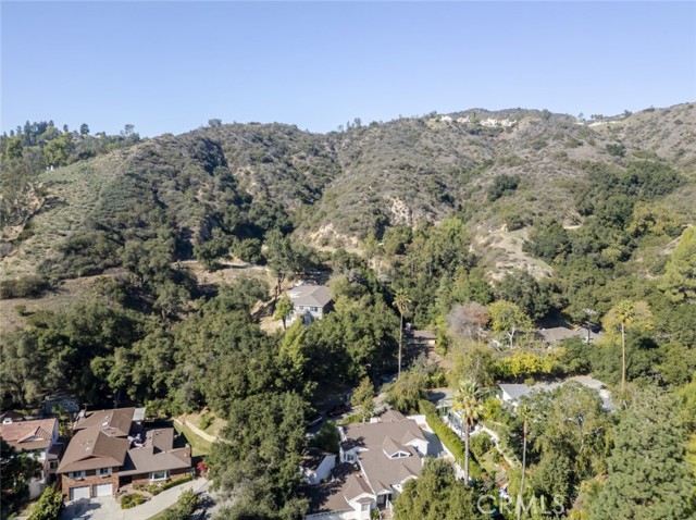 Detail Gallery Image 46 of 52 For 2255 E Chevy Chase Dr, Glendale,  CA 91206 - 4 Beds | 3 Baths