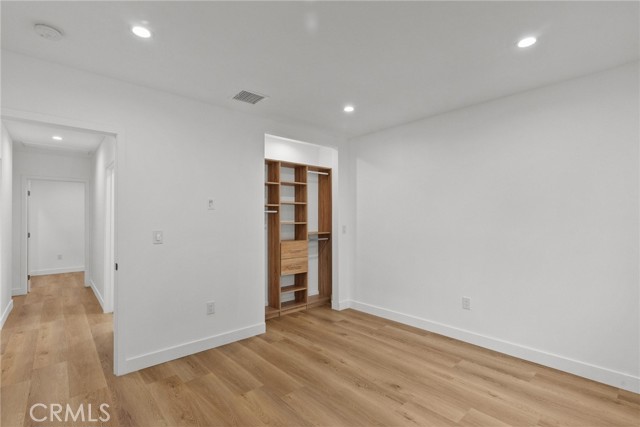 Detail Gallery Image 28 of 38 For 5730 Stansbury Ave, Van Nuys,  CA 91401 - 3 Beds | 2 Baths