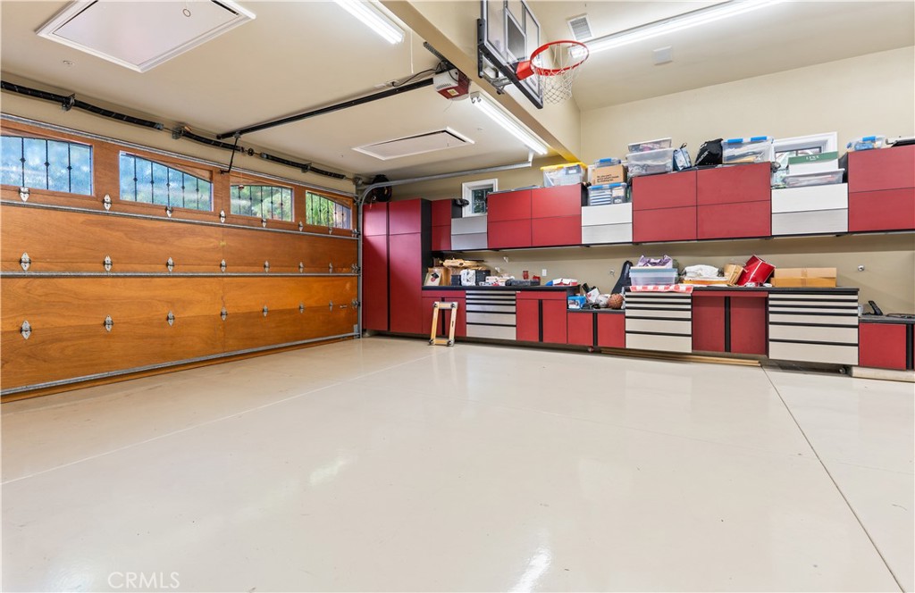 MLS #NP25278615 image #40