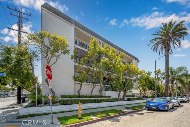 226 Grand, Long Beach CA: https://media.crmls.org/medias/5755bb4c-a62e-44b7-b1c0-0d690ec123e1.jpg