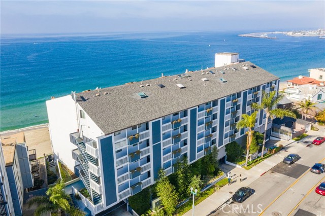 615 Esplanade, Redondo Beach, California 90277, 1 Bedroom Bedrooms, ,1 BathroomBathrooms,Residential,Sold,Esplanade,SB24010074