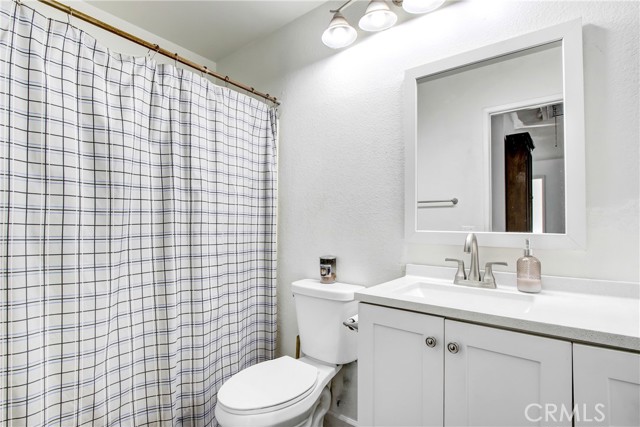 21703 Corso Alto Avenue, Nuevo CA: https://media.crmls.org/medias/5757c813-7ea1-4c99-93a8-1f7b80d830dd.jpg