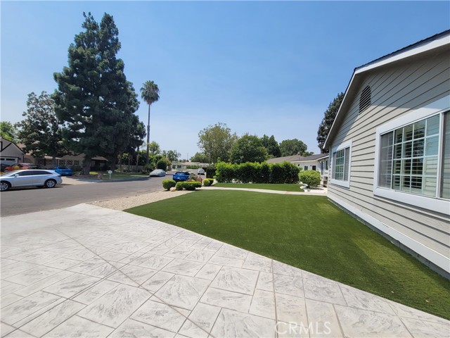 18001 Osborne Street, Sherwood Forest CA: https://media.crmls.org/medias/5757ca15-6d33-4204-891a-ed20438ce2d4.jpg