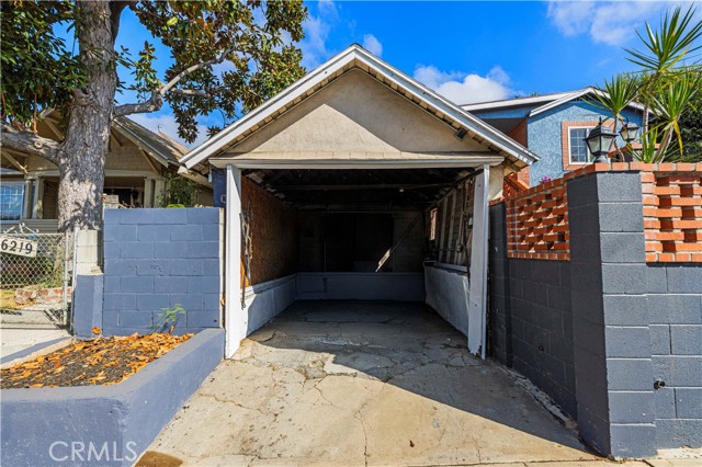 6225 Beard Street, Highland Park CA: https://media.crmls.org/medias/57589feb-f74d-4964-92d2-f74d1efdc4da.jpg