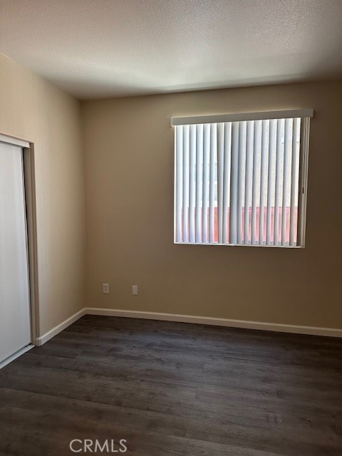 Detail Gallery Image 9 of 19 For 12364 Freeport, Victorville,  CA 92392 - 5 Beds | 3 Baths