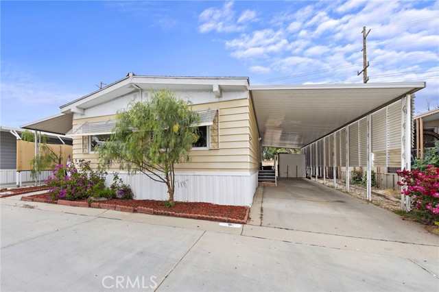 Detail Gallery Image 4 of 40 For 27701 Murrieta Rd #5,  Menifee,  CA 92586 - 2 Beds | 2 Baths