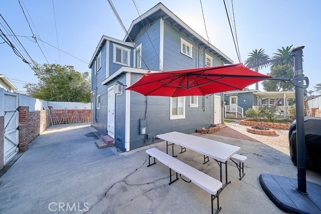 4117 E Theresa Street, Long Beach CA: https://media.crmls.org/medias/5759b55e-e788-4a65-98f7-4c5ddddf19fc.jpg