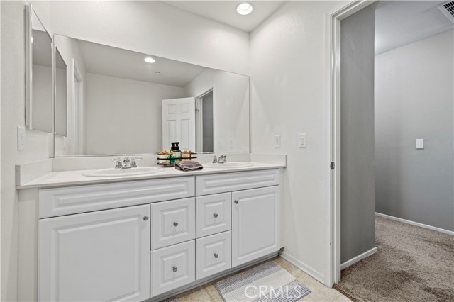 Detail Gallery Image 50 of 65 For 44315 Stadium Ct, Lancaster,  CA 93535 - 5 Beds | 2/1 Baths