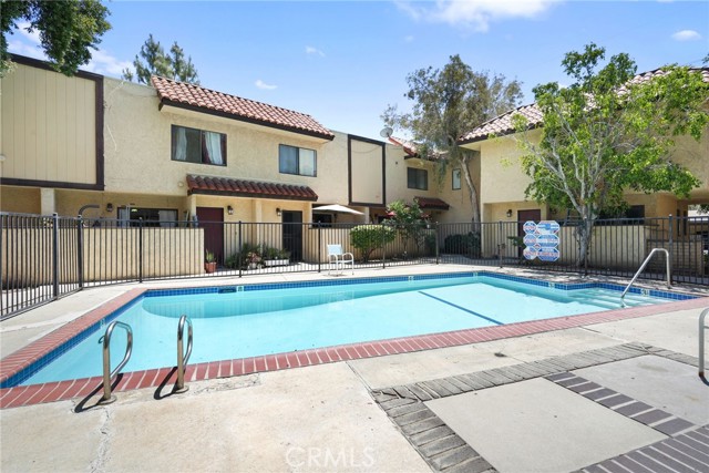 Detail Gallery Image 37 of 38 For 13540 Hubbard St #21,  Sylmar,  CA 91342 - 2 Beds | 1/1 Baths