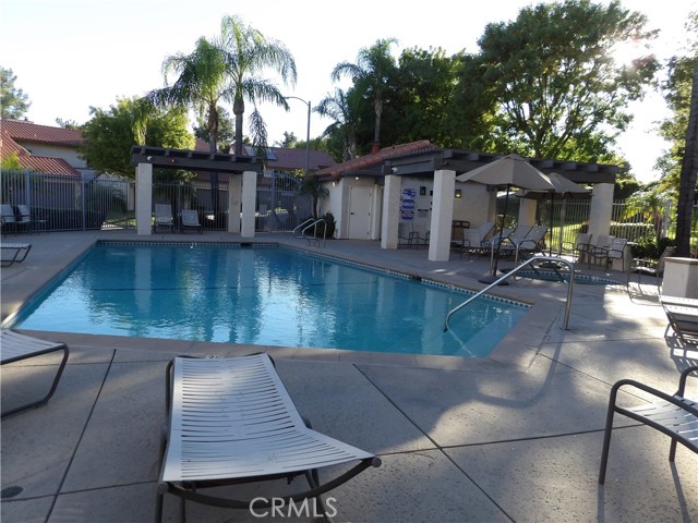 Detail Gallery Image 34 of 37 For 19140 Lahey #4,  Porter Ranch,  CA 91326 - 2 Beds | 2/1 Baths