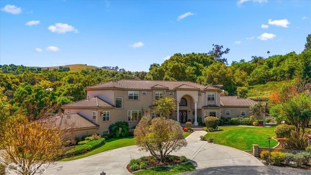 Detail Gallery Image 1 of 1 For 2349 Brandon Cir, Chino Hills,  CA 91709 - 6 Beds | 6/1 Baths