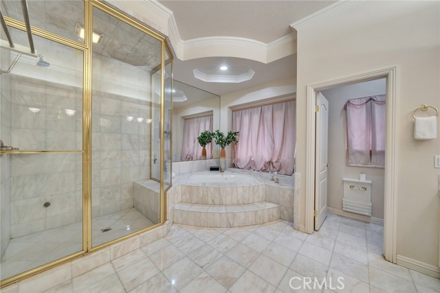 1768 Oakwood Avenue, Arcadia CA: https://media.crmls.org/medias/575ac895-d397-42e1-99d9-77ab20efcd6a.jpg