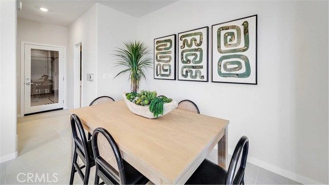 Detail Gallery Image 4 of 19 For 2673 Cloudview Privado, Ontario,  CA 91761 - 3 Beds | 2/1 Baths