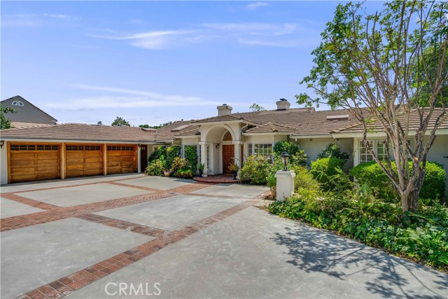 Detail Gallery Image 3 of 41 For 950 Hampton, Arcadia,  CA 91006 - 5 Beds | 6/2 Baths