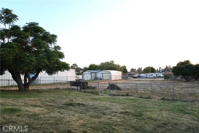 5187 Cedar Street, Jurupa Valley CA: https://media.crmls.org/medias/575d5395-a485-42b1-9115-e240db5810ee.jpg