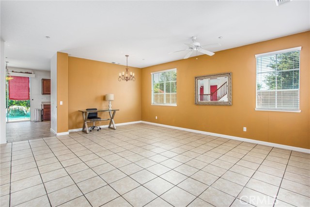 1802 Pummelo Drive, Redlands CA: https://media.crmls.org/medias/575d55ba-f9c2-4d1f-b1df-9262fbfa6d2e.jpg