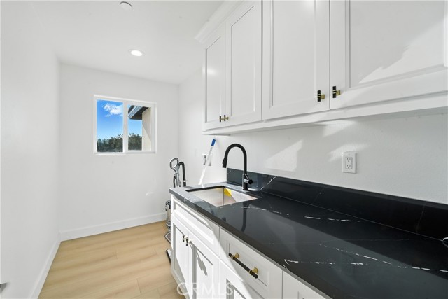 15658 Wells Fargo Street, Hesperia CA: https://media.crmls.org/medias/575d7654-ff2f-41ca-8ac5-2ecf5e62fb7c.jpg