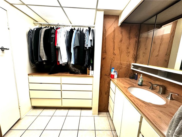 Detail Gallery Image 9 of 16 For 2504 Alma Ave, Manhattan Beach,  CA 90266 - 2 Beds | 1/1 Baths
